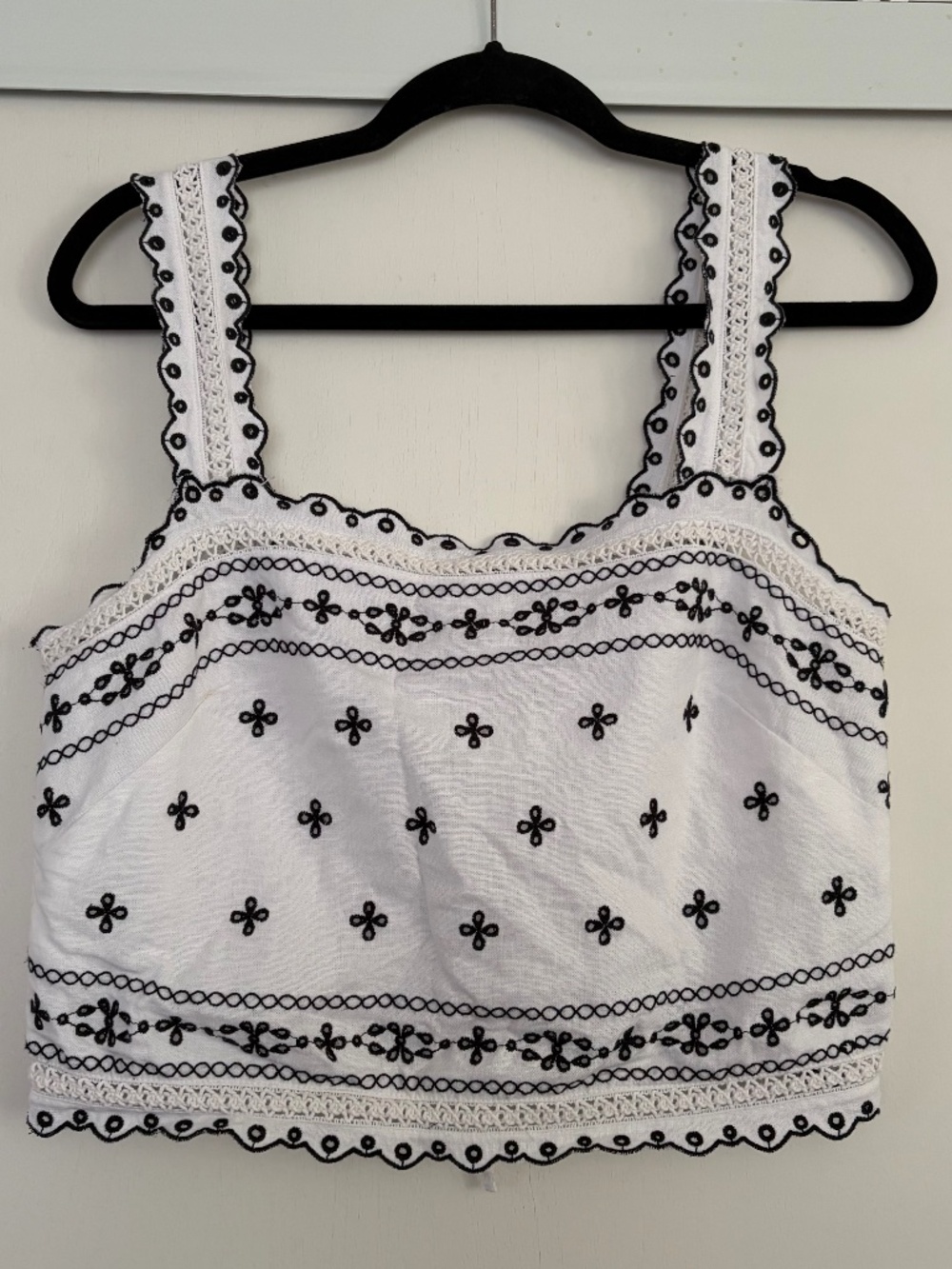 Abercrombie & Fitch Linen Blend Embroidered Top